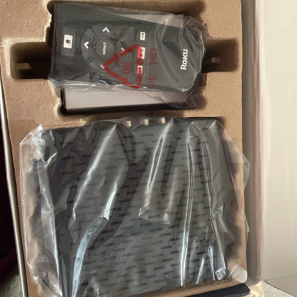 New ROKU - Picture 3 of 4